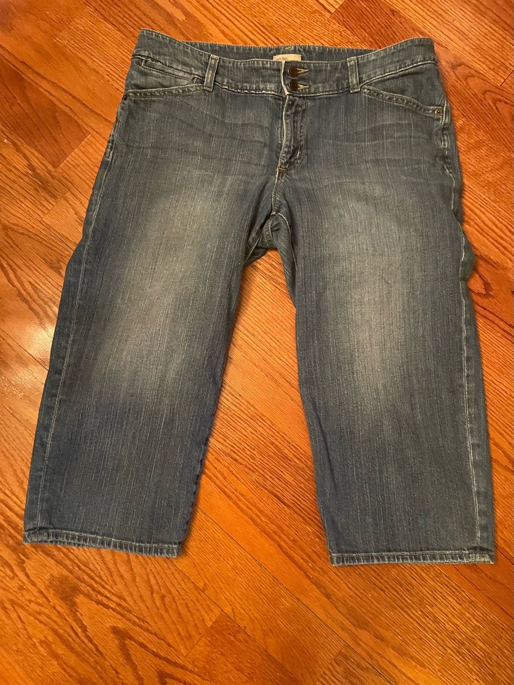 Women’s size 14 denim crop jeans Gap